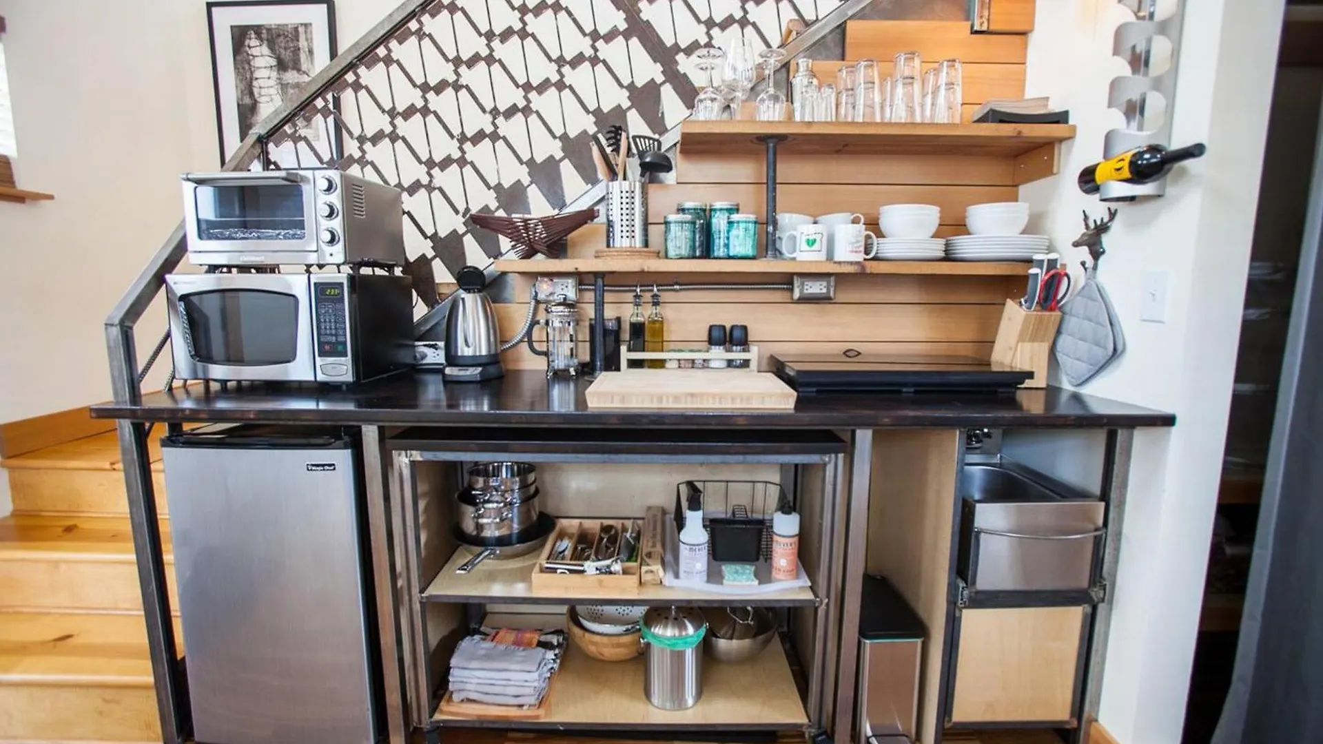 Blue Door Micro-Loft Hotel Portland